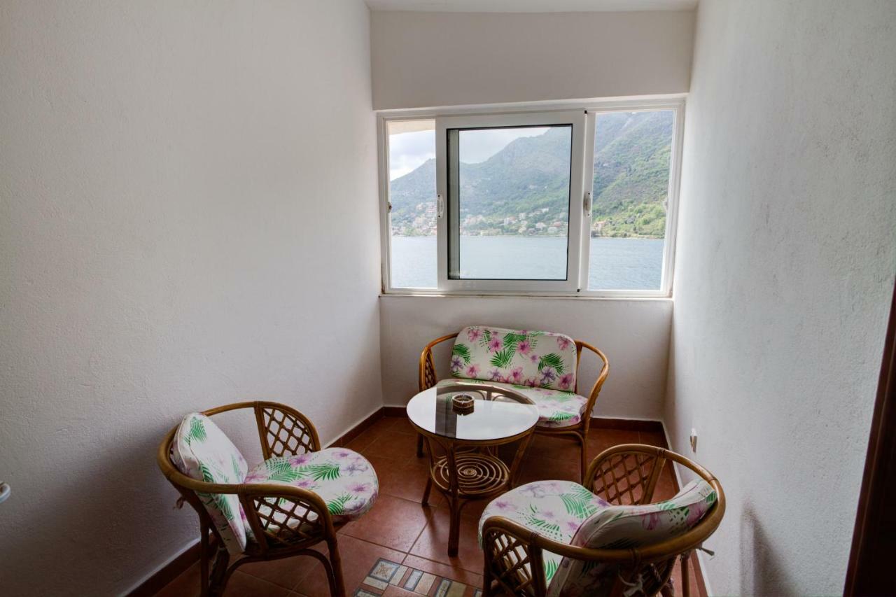 Apartmani Vesna ติวัต ภายนอก รูปภาพ