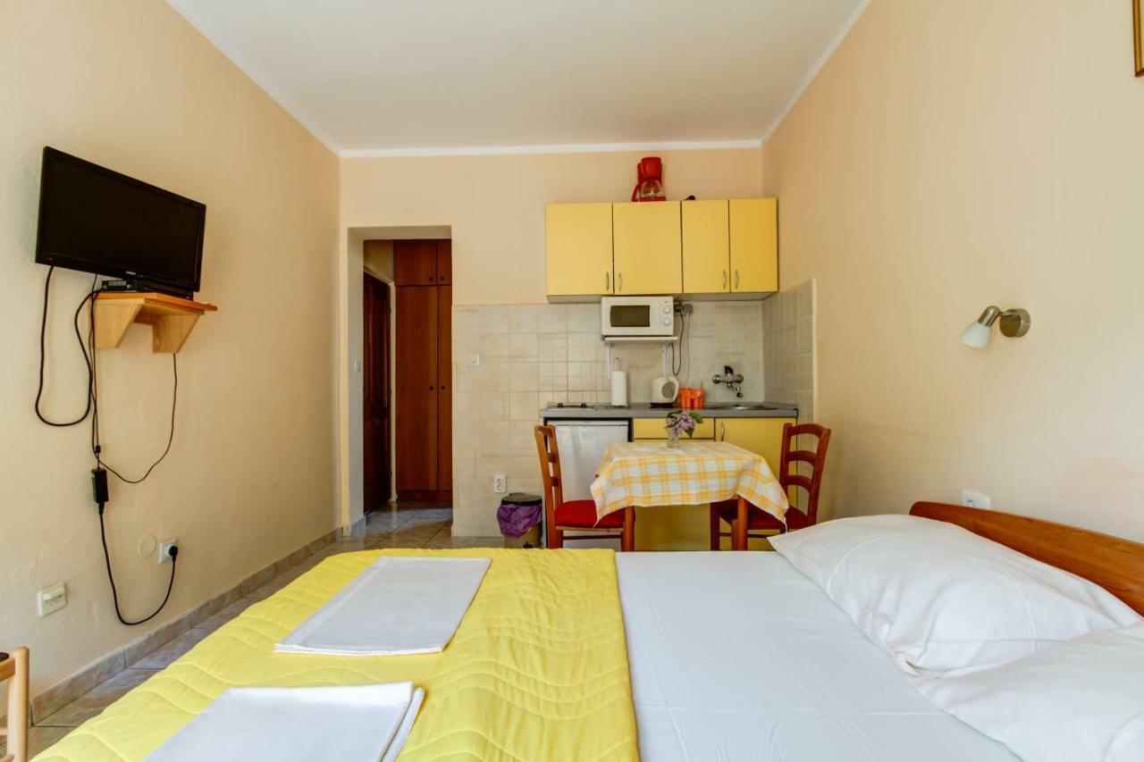 Apartmani Vesna ติวัต ภายนอก รูปภาพ