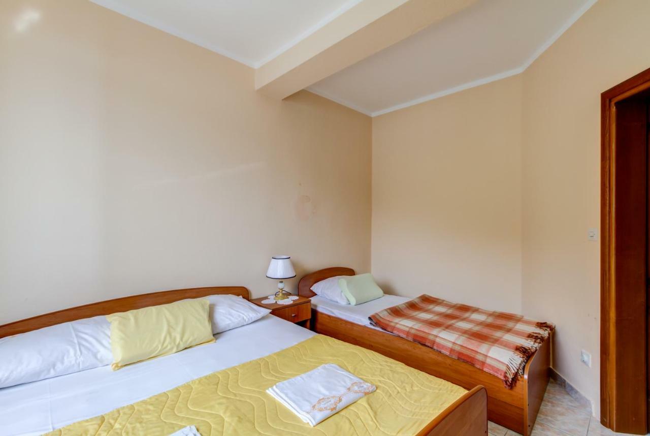 Apartmani Vesna ติวัต ภายนอก รูปภาพ