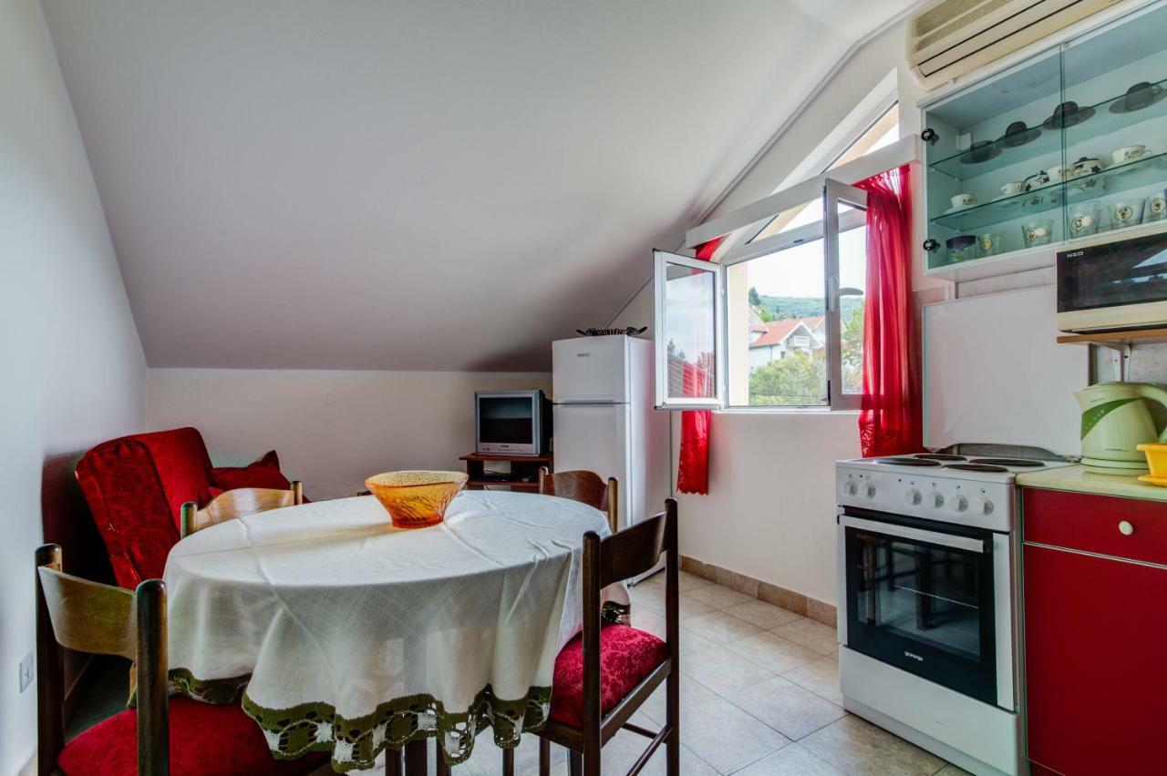 Apartmani Vesna ติวัต ภายนอก รูปภาพ